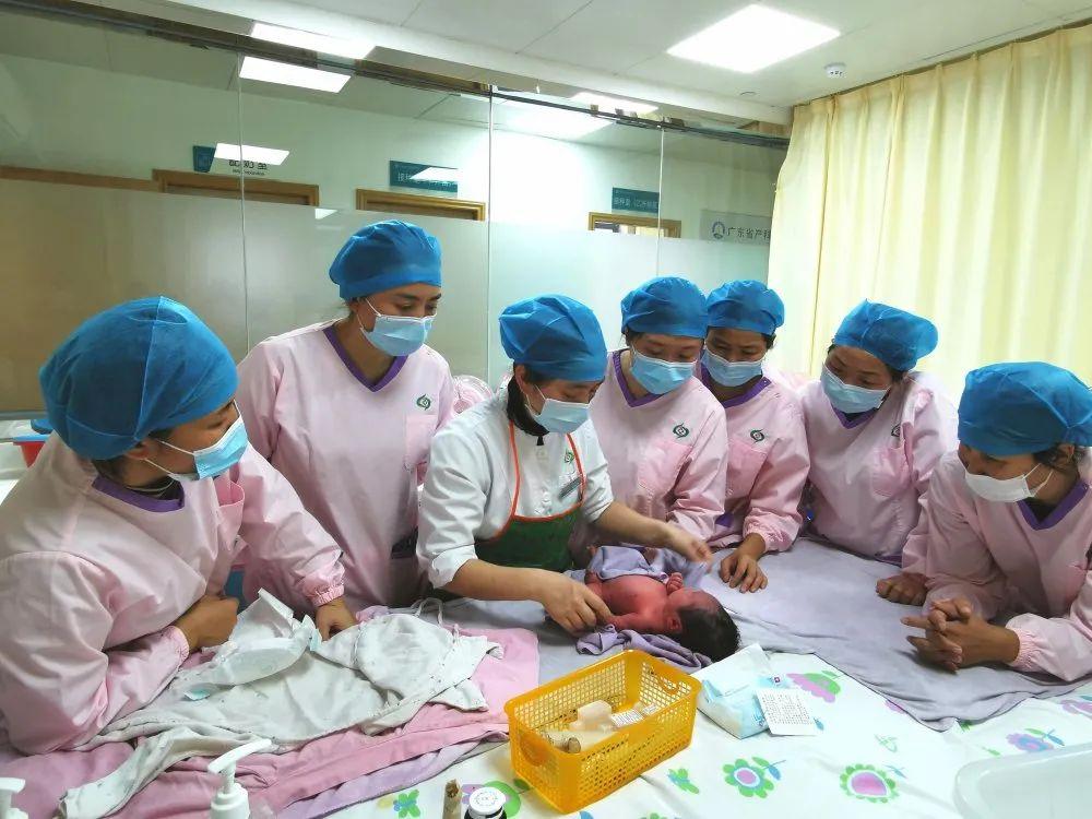 维西妇婴监护型护送